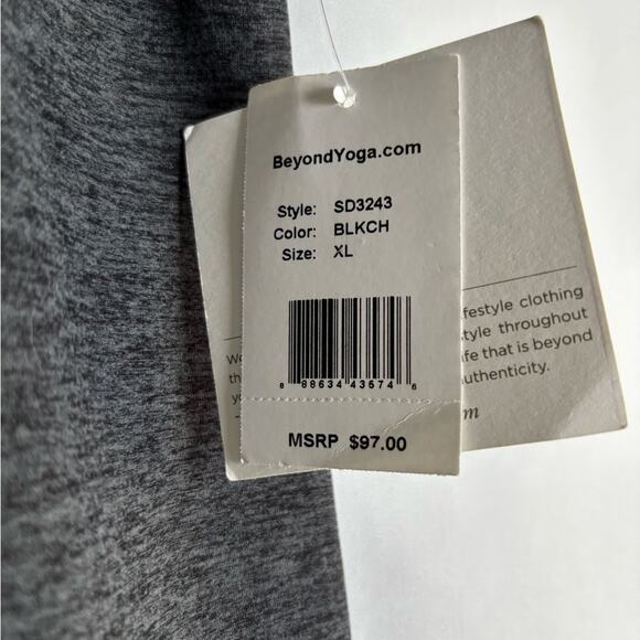 Beyond Yoga high waisted Midi Legging - Picture 2 of 7